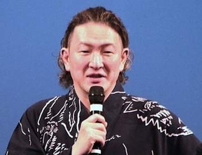 〝息子と幸せな3ショット〟54歳・中村獅童、誕生日報告に「幸せのお裾分け」「素敵な一年を」