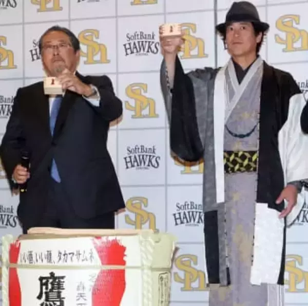 「今年は大変不安。11球団が打倒ホークスとして向かってくる」　ソフトバンク城島健司CBOが鏡開きで決意　「昨年と同じことをしていても戦えない」