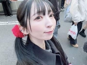 「自宅カーテンから仕立てた」自作ブラウス〝お嬢様ショット〟宮脇舞依に脚光「技術が凄すぎるわ」「めちゃくちゃ素敵です！」の声