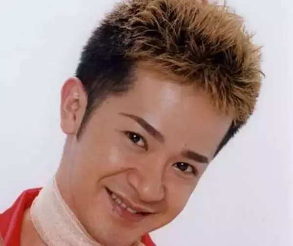先祖は第7代横綱、姉はアイドル...57歳になった山咲トオルのバースデー近影に「お肌もツヤツヤで表情もキュート」「いつもニコニコな笑顔が大好きです」の声
