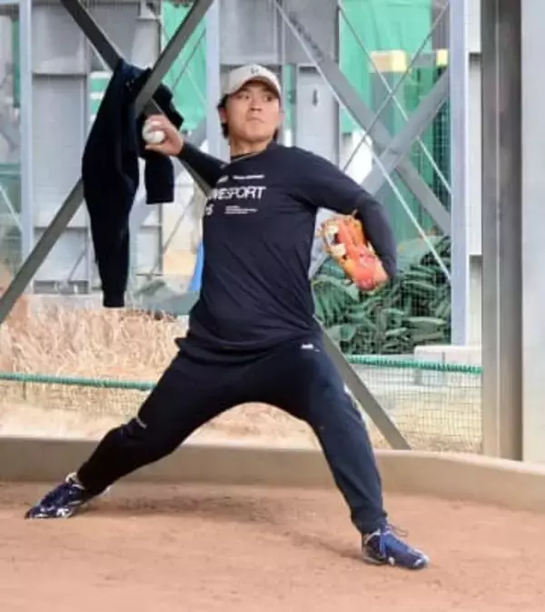 「俺はおまえに野球を続けてほしいよ」「今井になるんじゃなくて三浦で考えて」メジャーに渡ったエースの金言胸に　背水の1年に挑む西武育成・三浦大輝の決意