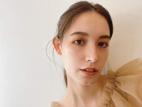 「こういう格好は新鮮…」脇見せタンクトップで〝パツパツ〟…慶應大卒モデル・トラウデン直美に反響「スタイルが日本人離れ」「写真集出さないかなぁ～」