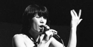 「ひゃぁあああ」「足細っ！」ピンク・レディー未唯mie〝68歳のミニスカ〟姿に衝撃「こんな70前の女性見た事無い」「超人じゃね？」