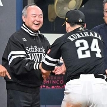 ソフトバンク孫正義オーナー、小久保裕紀監督に「もう絶賛ですね」　日本一の先へ「優勝に満足しない、そういうことが大事」