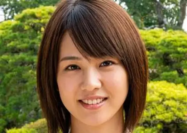「本名じゃなかったんだ」2年前に桜庭ななみから〝本名〟に改名…33歳女優・宮内ひとみの近影に「何年経っても、少女みたいです」