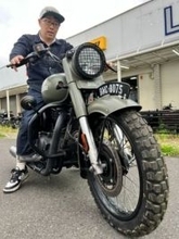 「言っちゃダメなやつ」「営業妨害」49歳芸人〝有名人とクラスメイト2S〟投稿にSNS騒然！「秘密を知った」「ええっ同級生…」「意外な繋がり」