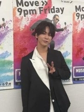「こんなに見せてくれるの⁉」亀梨和也が実家公開！〝両親登場＆大掃除姿〟に「お母様ほんと可愛い」「愛ある家族で素敵」「癒される」反響続々
