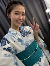 カマキリ？カエル？元フジアナ・渡邊渚の仰天〝変身〟ショットに「確かに袖の付近が…」「タマムシっぽくもある」