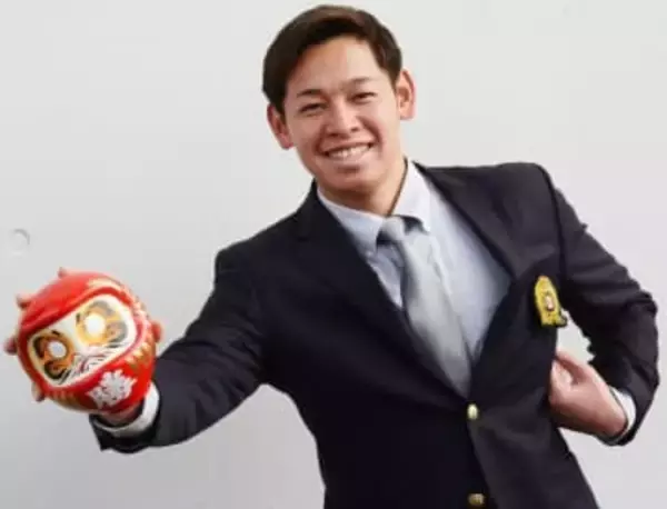 「勝ちダルマ」持参　ソフトバンク・ドラ3鈴木豪太が入寮　「まずは目標を掲げて片目を入れる」