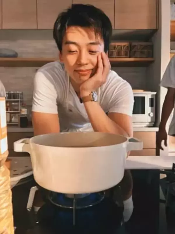 「本当に涼真君のお父様だったんですね」竹内涼真、焼肉ホルモン店での家族ショットが話題に！「おーーー！すごい！」「お兄ちゃんさすが」