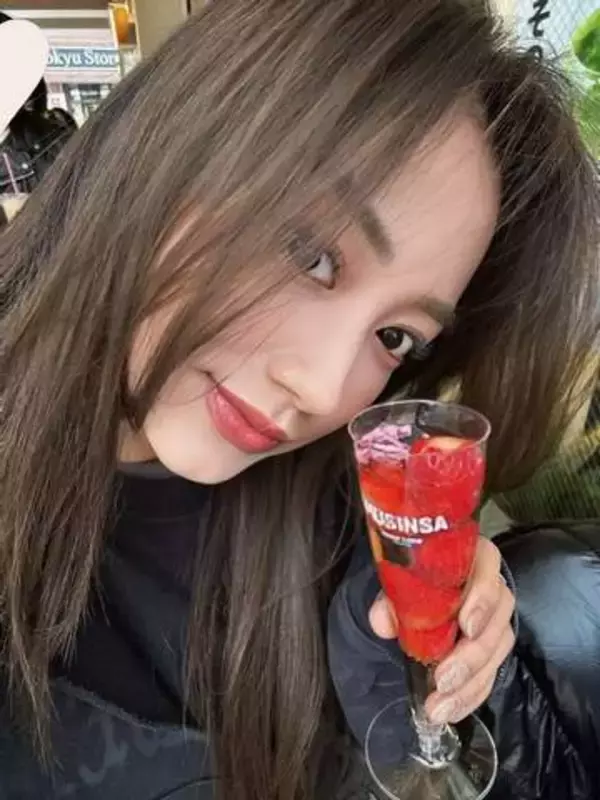 「スケスケでヒヤヒヤ」〝丸見え〟スリル満点ショットの25歳女優・黒木ひかりに「めまいがしそう」「めっちゃスケスケですね」の声