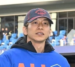 「ピッチに戻る想いが最大の活力」J1V・ファーレン長崎　悪性腫瘍で闘病中のMF名倉巧ら4選手と契約更新