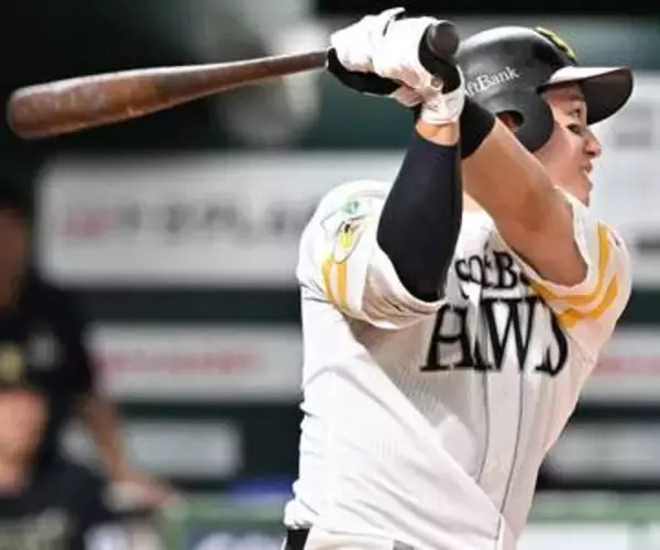 左前打→四球→右前適時打→左越え適時二塁打　ソフトバンク打線が初回、4人でオリックス先発の片山楽生をKO