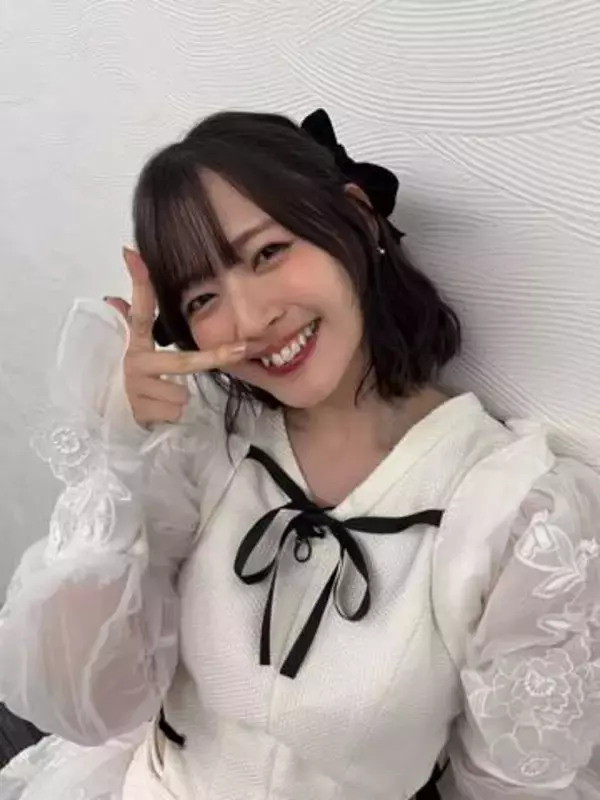 「あざとくて何が悪いの?」が9月末で終了…MC鈴木愛理〝肩＆腹見せ〟ショットが反響「見る度に脚伸びてると思う」「圧巻過ぎる」の声