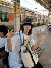 アマプラCM〝変身女〟で話題…30歳女優〝雰囲気ガラリ〟Jアウォーズ姿に「目ヂカラ強い！」「惚れました」「あのCMめちゃ見入っちゃう」