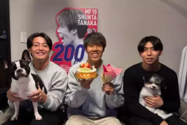 「奥さま、ステキ」J1通算200試合の元日本代表〝妻とラブラブ旅行〟写真に「見てるこちらも幸せに」の声　田中駿太がハワイ旅行報告