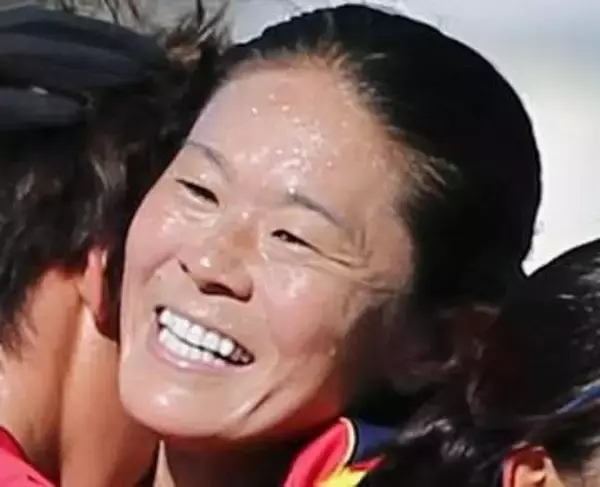 「旦那初めて見た！渋め」元なでしこ47歳・澤穂希さん〝3歳年上〟夫の誕生日2ショットが話題「離婚しなさそ〜」「相変わらずラブラブ」