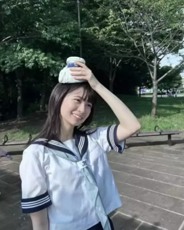 「一瞬、誰だか」「えっ！なにこれ！」元人気子役・桜田ひより〝雰囲気ガラリの妖艶姿〟に「大人な雰囲気」「アンニュイな感じヤバイ」