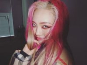 「体型戻せてマジすごい！」〝ほっそり〟姿公開…1児のママ・ちゃんみなに驚きの声「おなか！肉！どこ行ったの！」「痩せすぎてて心配…」