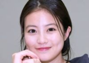 「のぶと蘭子やん」「思ってた3倍細い」〝あんぱん姉妹〟パリの街で再会ショットに「久しぶりに会えて嬉しそう」「小顔ハンパない」の声