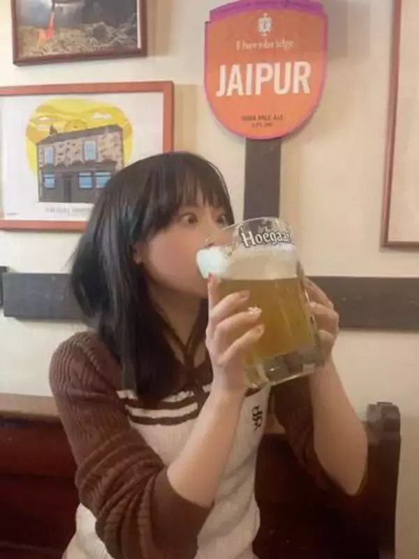 「三十路とか信じられません」声優の前田佳織里〝穴あきデニム〟誕生日姿に「ガチで25歳くらいだと」「北九州の誇り、かおりん！」