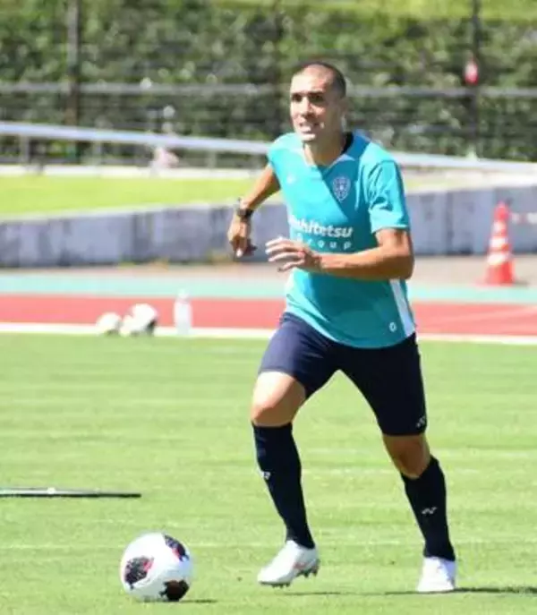 「日本の生活に興味を持っていた」元バルセロナ＆チェルシーのロメウがアビスパ福岡に合流　大きかった元チームメート吉田麻也の存在