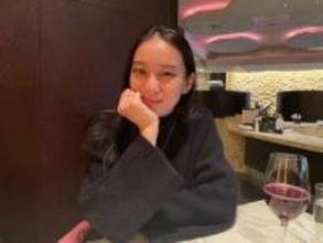 「パっと見誰か…」20代前半で人気歌手と結婚、昨年3人目出産…32歳・武井咲〝雰囲気ガラリ〟姿に驚きの声「びっくり」「すごい」「どんどんお綺麗に…」