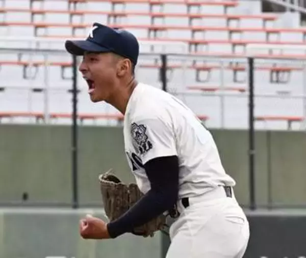 伝統校復活へ前進　鹿児島商のエースが地元での開幕戦で完封　バッテリーを指導するのは元ソフトバンク左腕【九州高校野球】