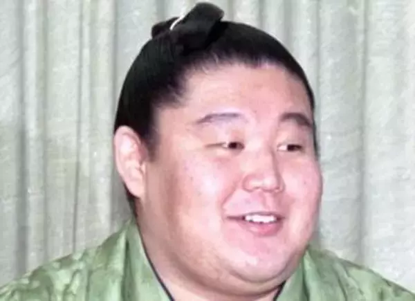 「しっくりきてますね！」24年ぶり二子山部屋訪問！花田虎上〝お邪魔してます〟ショットに「とても嬉しいお誘いですね」の声