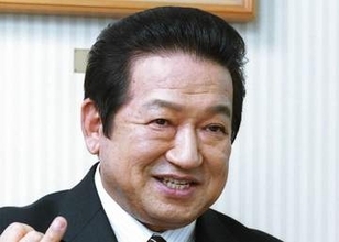 「ムキムキマッチョも82歳」ふしぎ発見！司会者、草野仁の近影に衝撃「フサフサすぎて羨ましい」「ガタイえぐい」