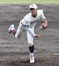 公立校対決は東筑の粘りに軍配　最速147キロ右腕の深町光生が1失点完投【九州地区高校野球福岡大会】