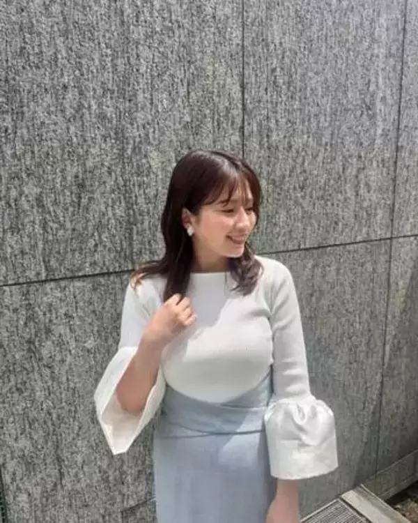 「やりきった感出てますね」テレ朝・田中萌アナ〝ビーチ〟満喫ショットに「最高すぎますなぁ」「めっちゃ似合ってます！」