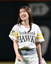 ソフトバンクの〝勝利の女神〟声優・内田真礼がセレモニアルピッチに登場　登板した試合は６戦全勝！