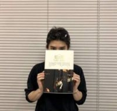 「マジで…」〝金髪激変〟村上虹郎、異色シンガーの母と親子ショットに驚き「子どもだったのか!!」「遺伝子をしかと受け継いでる」