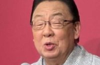 「溶け込んでますね？」30年ぶりに在来線に乗るも…「レモンになってくれないと普通に気づかん」「どこにでもいそうなおじさん」梅沢富美男の姿が話題