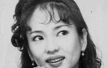 「目元似てる…」母は4月に急逝の五十嵐淳子さん…36歳娘のモデル姿に「あの母にしてこの娘ありって感じ…」「めちゃくちゃ素敵」の声