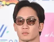 妻は18歳現役暴走族・地下格2冠王...44歳BD長谷川拓也〝衝撃告白〟姿に会場騒然「女子プロレス来たら逸材になるぞ」「みんなちょっと引いてるな」