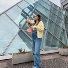 「なぜこの中に…」妊娠発表から2カ月！藤田ニコル〝ベビーシャワー〟写真にひとり男性芸人が！「笑える」「安心ですね」の声