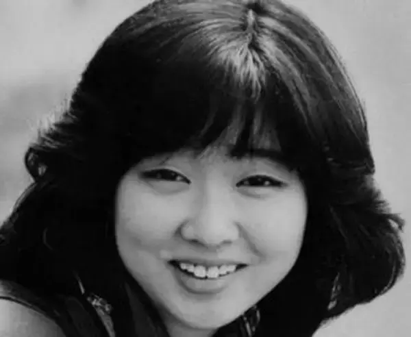 「保と八重子！」川上麻衣子〝金八・桜中学の先輩〟とアダルト2ショットに「お2人ともいい歳の取り方されてますね」「あたたかな交流！さすが」