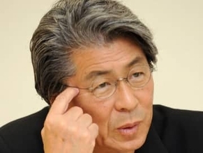 「髪の毛そろそろ…」鳥越俊太郎さん、85歳の現在の姿にSNS注目！大腸がんで4度の手術も…「相変わらずジェントルマン」「お若い」