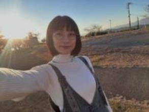 「うわー!!やりすぎ」〝元祖メガドル〟時東ぁみ〝38歳の大胆メイド服〟姿に騒然「コレは刺激が強すぎる」「風邪ひくよ！」