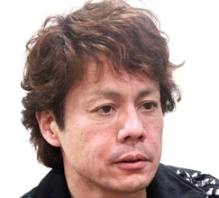 〝日本ミュージカル界の金字塔〟佐野正幸が公開した〝高校の後輩〟俳優との2ショットに反響「意外なつながり…」「知りませんでした」