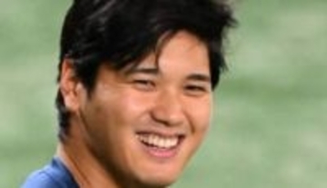 大谷翔平＆真美子夫人…顔見知りレポーターに見せた〝素の2ショット〟に反響「自然体ですごく素敵」「仲の良さが伝わる」「一段と似てきましたね」