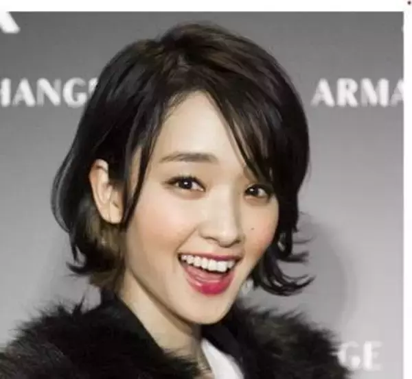 「女学生みたい」雰囲気ガラリ、剛力彩芽の近影が話題「ショートよりも今のセミロングくらいの方が好き」「髪の色似合ってる​​​​​​​」