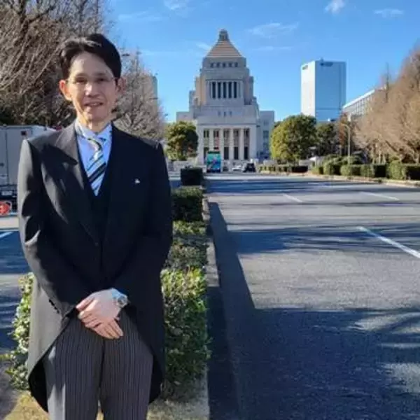 「ええ！！？」「そっくり」父は政治家！日曜劇場に出演…26歳俳優の〝近影〟に「初めて聞いた」「品があって魅力的」階晴紀の姿に話題沸騰