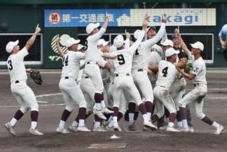 東筑は9年ぶり、大分商が13年ぶり、長崎日大は16年ぶり、神村学園は4年連続　九州4県で甲子園出場校が決定　26日は佐賀で決勝