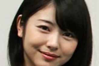 「え、誰···嘘でしょ」浜辺美波〝激変ぶり〟にネット騒然「どうした？？？」「雰囲気かわった」「似合ってる」