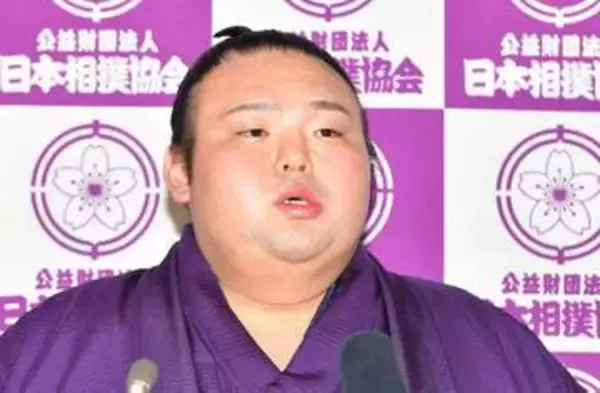 「いやいや変わりすぎ‼」元貴景勝〝激変〟175キロ⇒70キロ姿に驚愕「こんな激痩せして大丈夫⁉」「びっくりした」「見慣れないけど素敵」