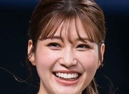 「知らぬ間にこんな身体になったんだ」〝ぱつぱつ〟トップスで番組出演めるるに「どうなってんの」「たまんない」