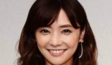 「え！めっちゃ似てる」姉は倉科カナ、2度改名の女優〝地元で温泉ショット〟「同じ顔」「熊本の宝！笑」「妹?べっぴんさんじゃん」